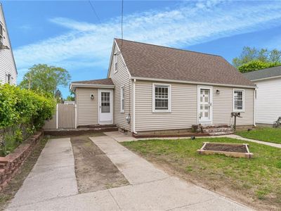 79 Arcadia Ave