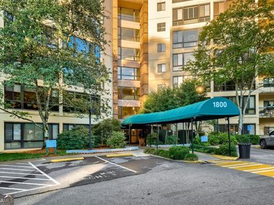 1800 Clairmont Lake #218