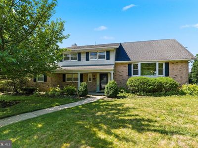 1100 Lilac Ln