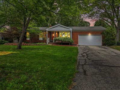 1184 Oakmont Dr
