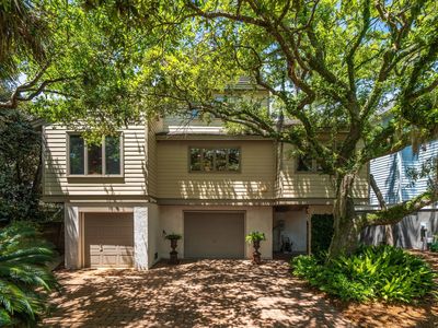 12 Marsh Island Ln