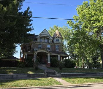 320 E 2nd Ave