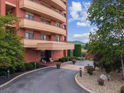 455 Windmere Dr APT 3C