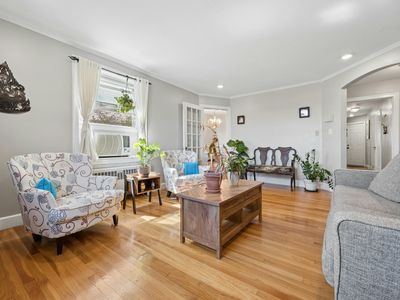 31 Chestnut St APT 1