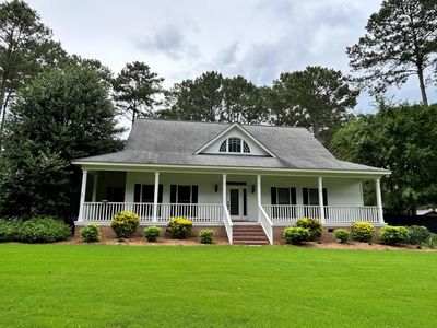 18 Woodgate Dr