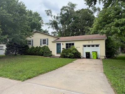 9204 W 99th Ter
