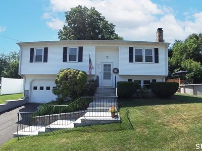 141 Constitution Street