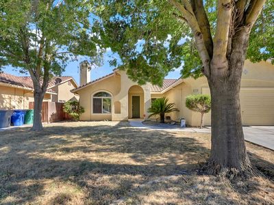Property at 528 Burgundy St, Los Banos, CA
