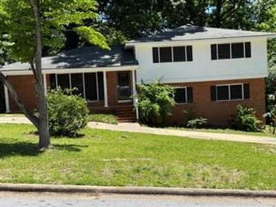 Property at 5920 Saint Leonards Dr, Columbus, GA
