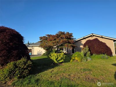 810 Century Court NE