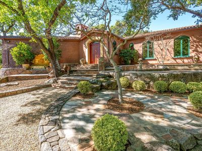 5975 Silverado Trail