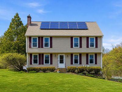 8 Villanova Dr