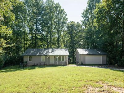 4103 Turnpike Rd