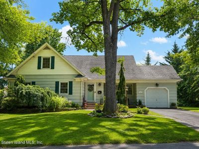 224 Dewey Ave