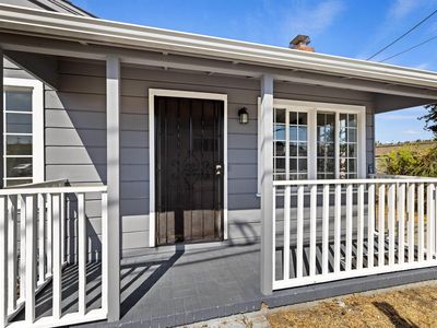 888 E Lewelling Blvd