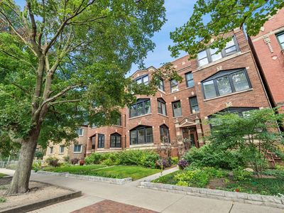 5487 S. Cornell Ave #3