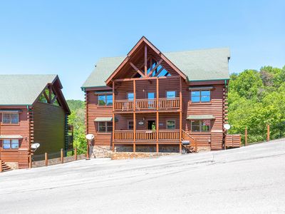 1056 Black Bear Cub Way