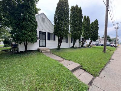 505 W 29th St