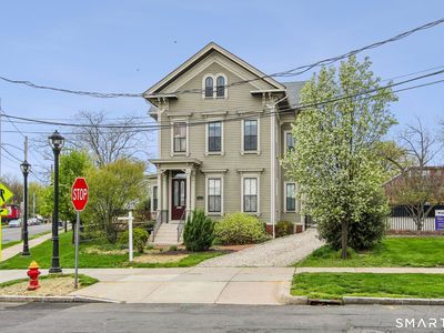 1 Imlay Street