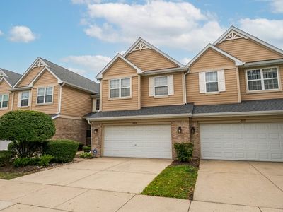 Property at 205 Westminster Dr, Bloomingdale, IL
