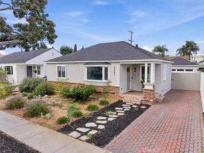 2267 Mira Mar Ave
