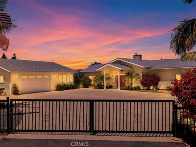 2713 E Mission Rd
