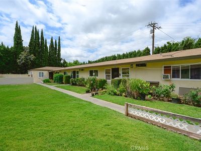 4032 W Valencia Dr