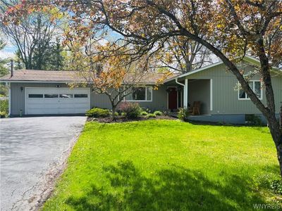 135 Simsbury Dr