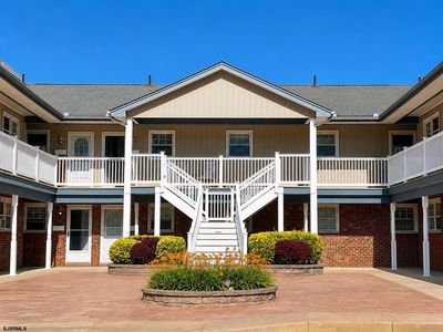 1013 W Brigantine Ave APT 15