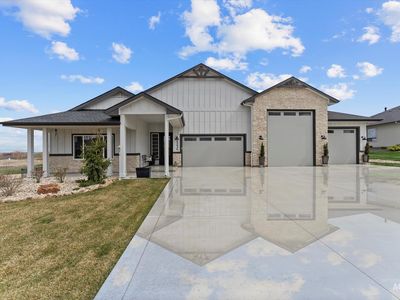 22636 Aura Vista Way