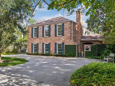 28 E Broad Oaks Dr
