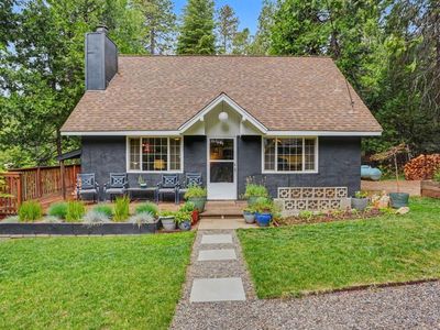 23914 Redwood Dr