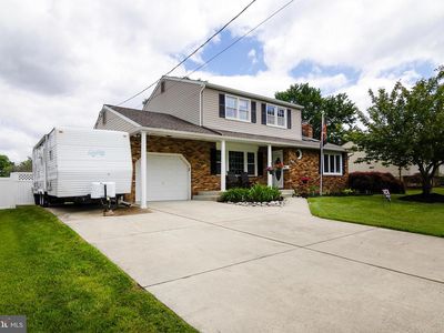 Property at 52 Springlane Dr, Blackwood, NJ