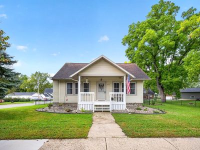 623 Winona St SE