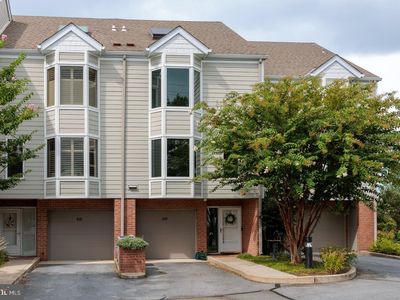 419 Cambridge Lndg #419B