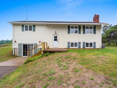 N11049 Nejedlo Rd