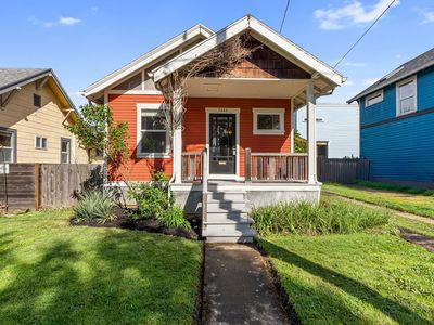 7022 N Omaha Ave