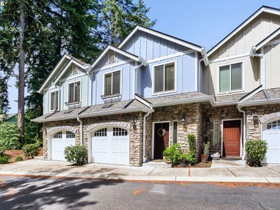 2047 NE 49th Way