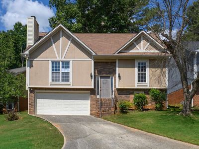 2220 Williamsburg Dr