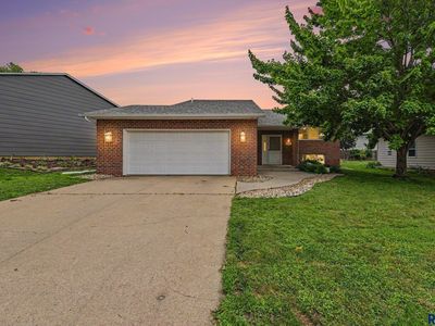 Property at 2504 S Groveland Ave, Sioux Falls, SD