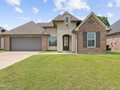 111 Regal Oaks Dr