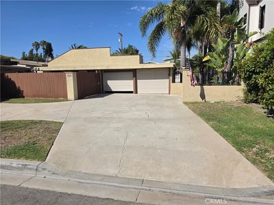 2212 Laurel Pl