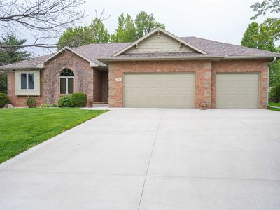 7488 Ashley Dr