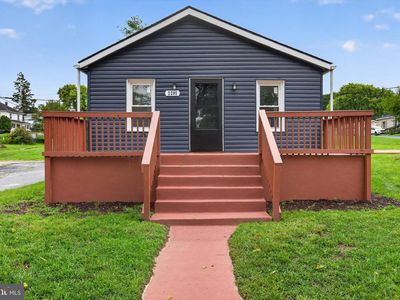 2205 Clayton Ave