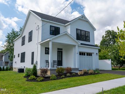 37 Newton Avenue