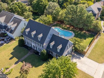 205 Crestleigh Dr