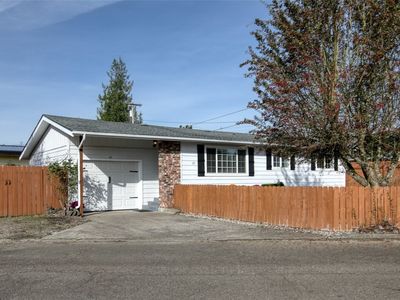 111 S B Street