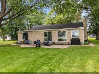 1583 Butte Des Morts Beach Rd