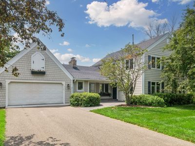 2775 White Oak Cir