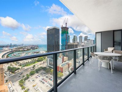 159 NE 6th St Unit 2915